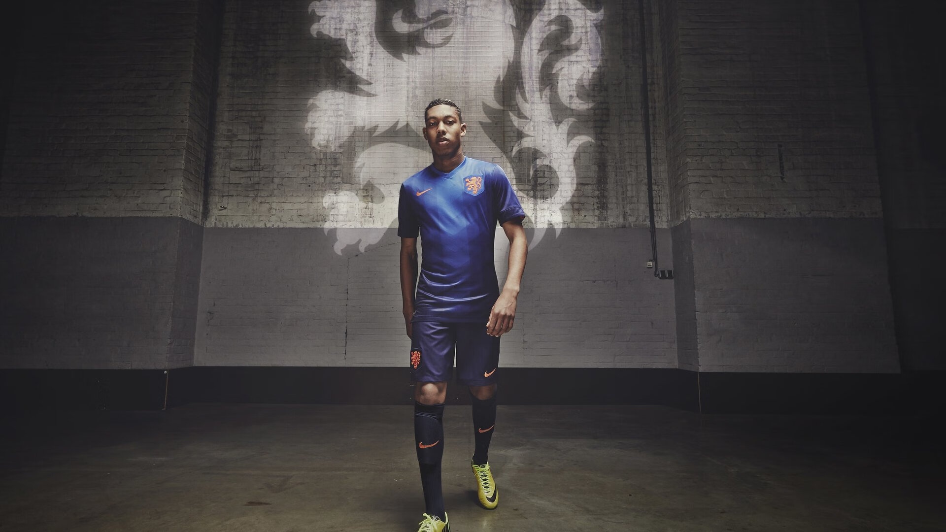 瑞·弗兰：用强大的爆发力和敏捷的跑动让对手防不胜防，瑞弗兰价格对比